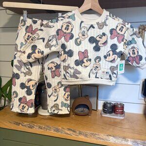 Disney Baby quilted Minnie + Mickey two-piece set 🤍